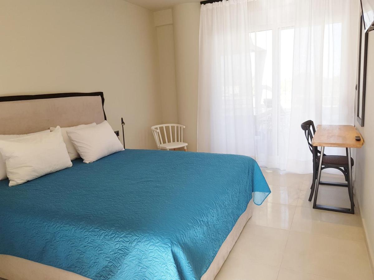 Houmas Apartments Yialos Esterno foto